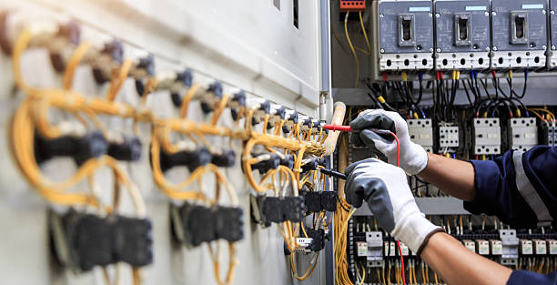 Professional Electrician technician working in Meeker, OK